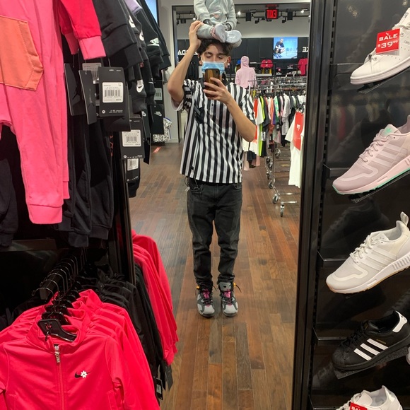 Meet your Posher, Bobby - Picture 1 of 1